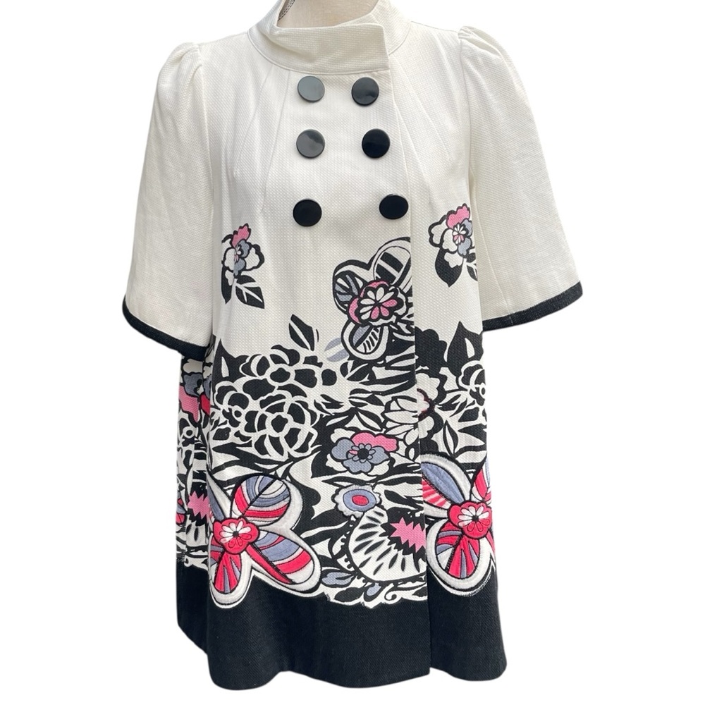 Anna Sui White/Black/Pink Embroidered Floral Short Sleeve Swing Coat (6) - Picture 5 of 16